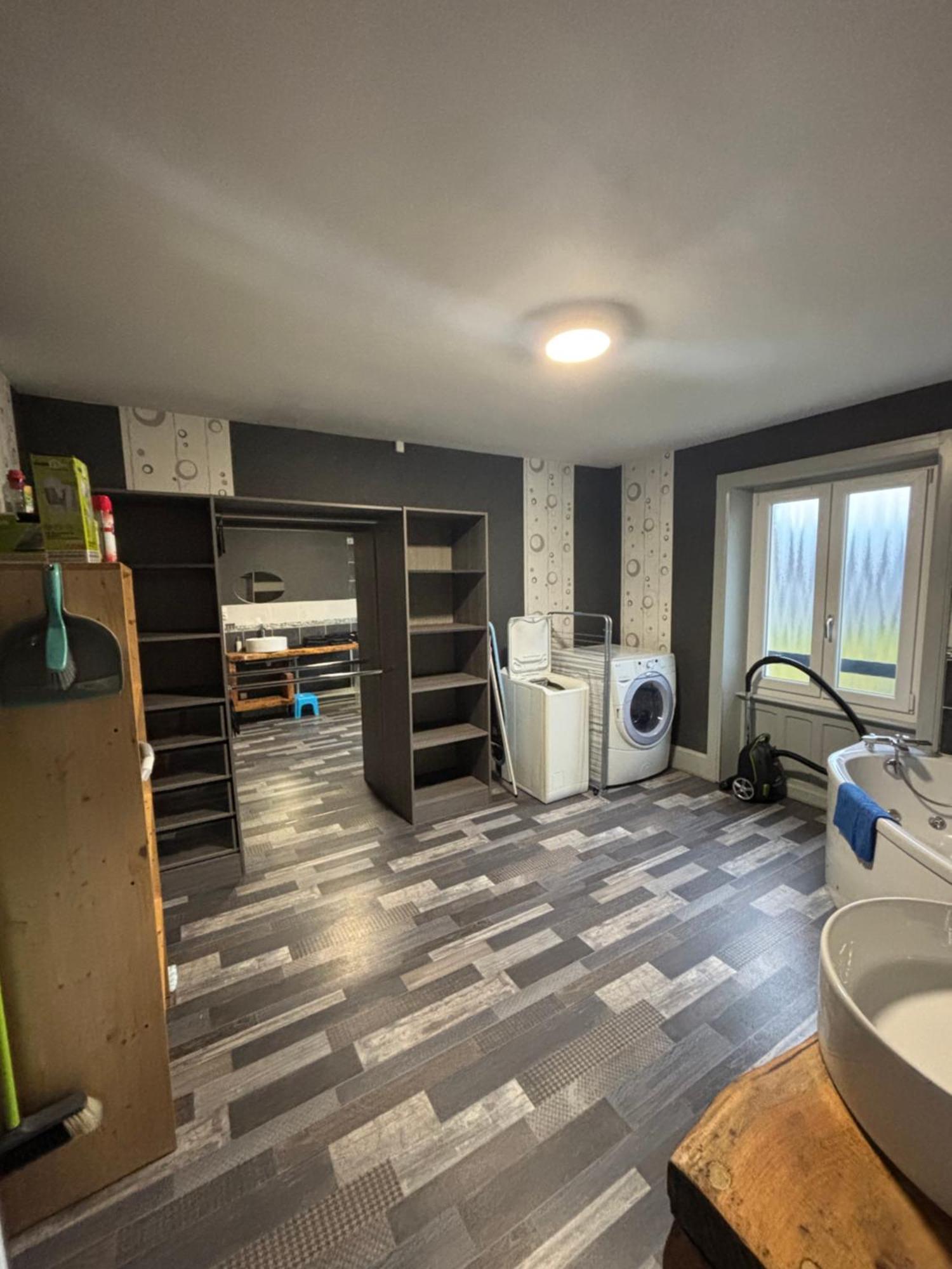 Gite 205 M2, 8Pers Piscine, Jacuzzi, Balneo Privatifs Vagney Eksteriør billede